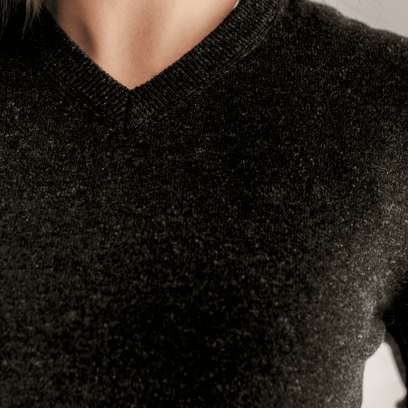 Classic V-Neck W - Charcoal - Hemprino