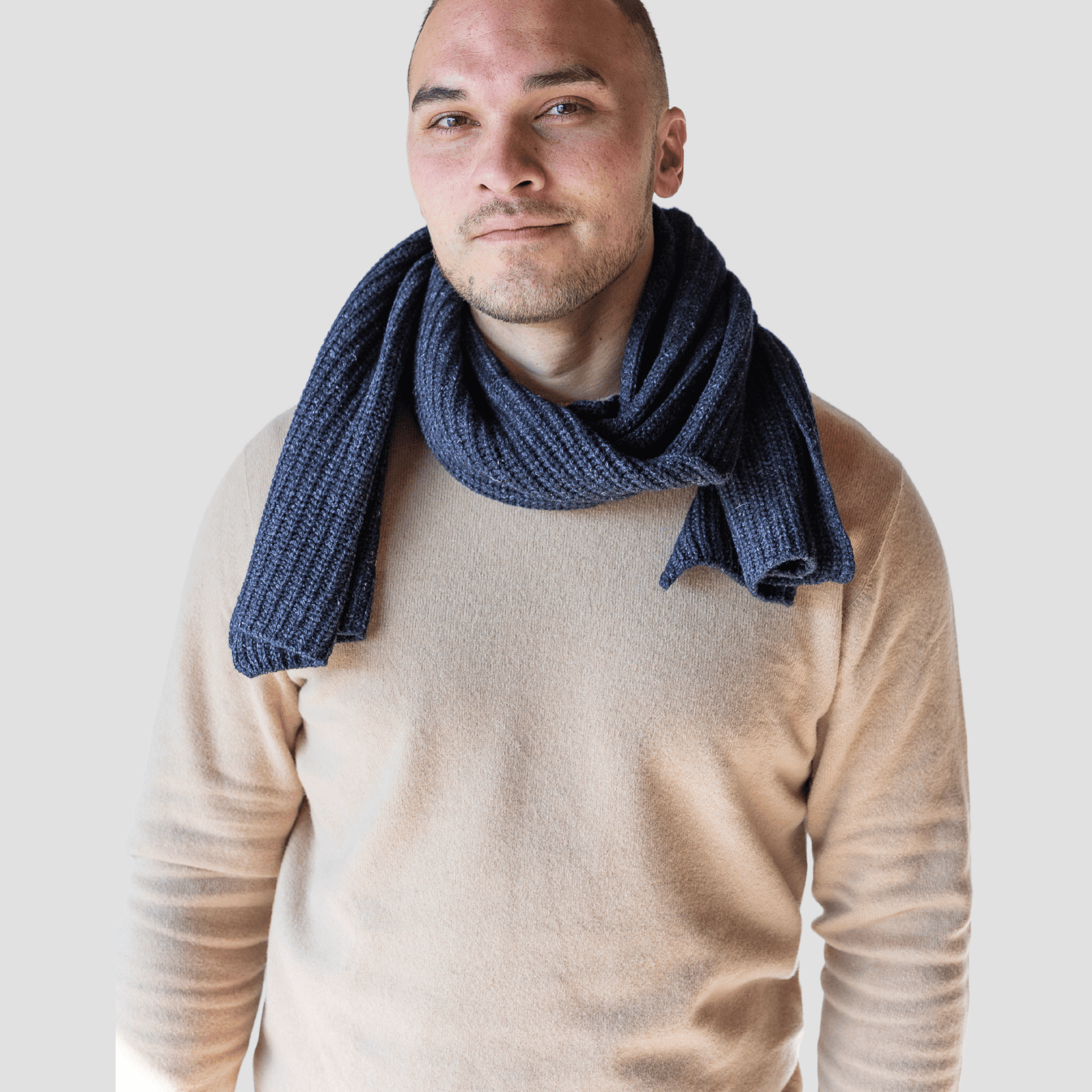 Classic V-neck - Tussock (Seconds) - Hemprino