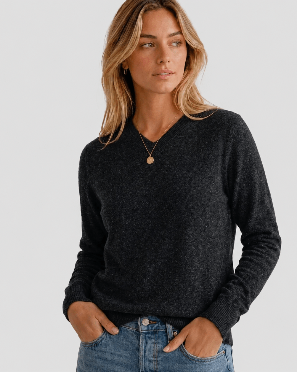Women's Merino & Hemp V-Neck Sweater - Charcoal - Hemprino